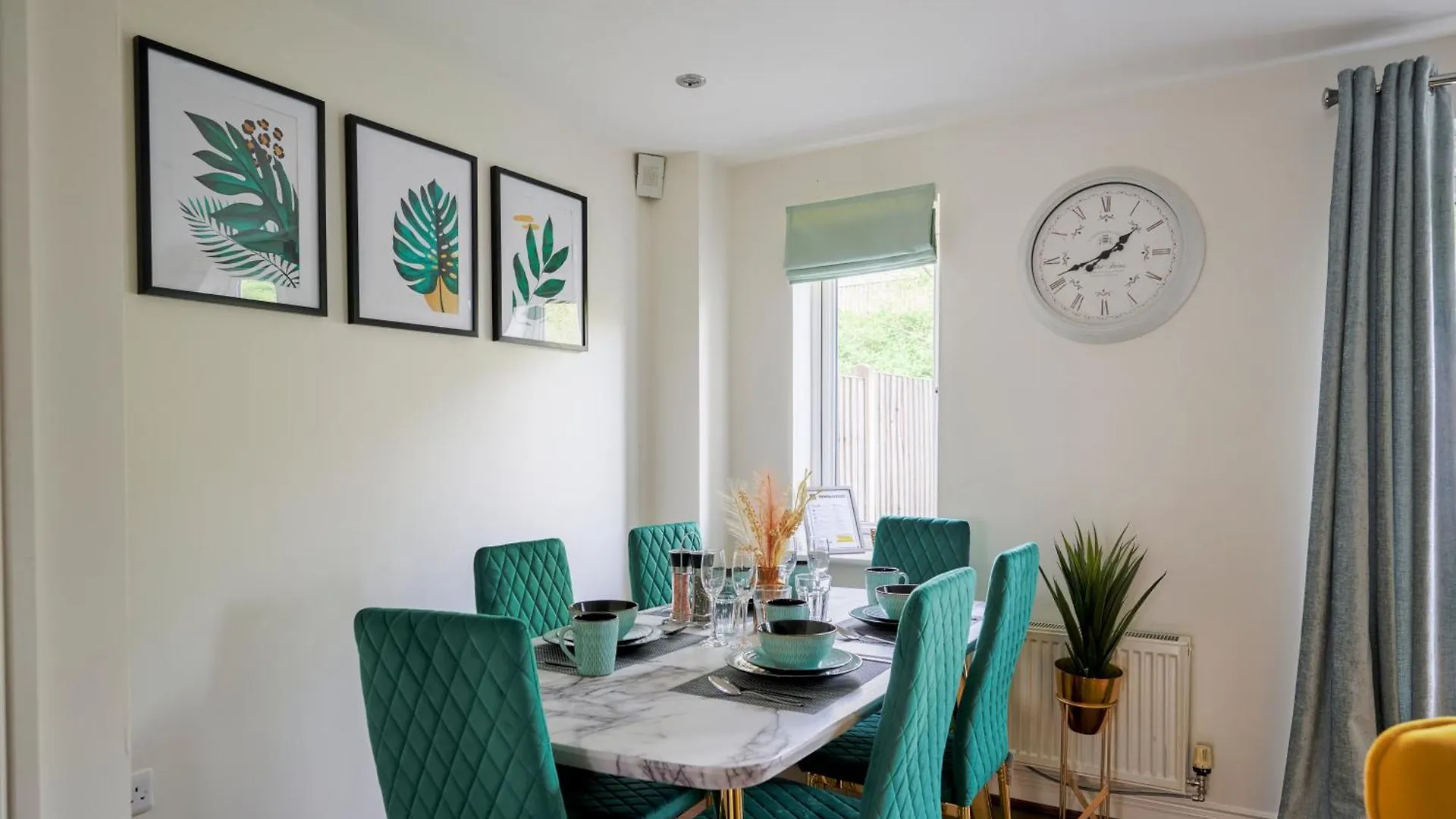 Cherish Stays Spacious & Amazing 3 Bed House In Hayes & Heathrow West Drayton  0*, West Drayton (Middlesex) United Kingdom